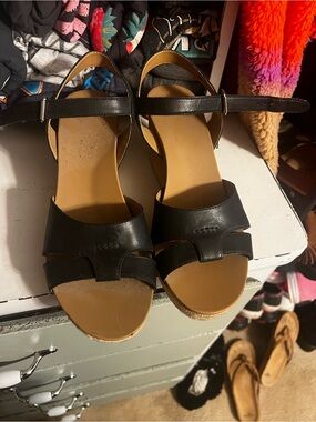 UGG Black Leather Open-Toe Ankle-Strap Sandals